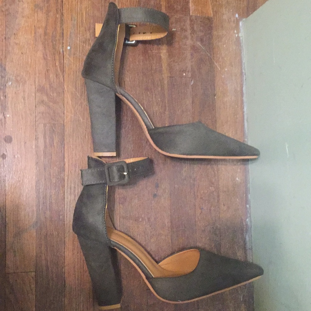 Olive Green Pointed Block Heel